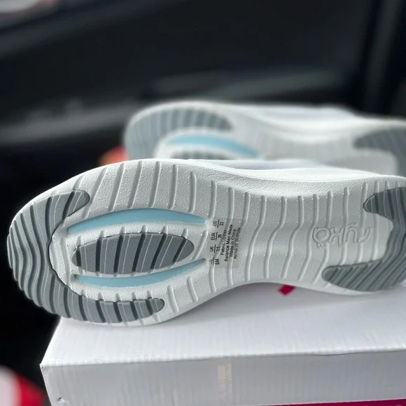 RYKA - WOMENS SLIP ON SNEAKERS NEW IN BOX -Size 6 Gray - Picture 5 of 6